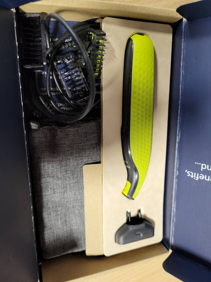 275171 - PHILIPS OneBlade 360 Fytyrë, Makinë rroje dhe prerëse elektrike, 2 tehe 360, 3 aksesorë shkurtimi (1/3/5 mm), rroje e lagësht dhe e thatë, USB e rikarikueshme, për fytyrën (QP2724/31).