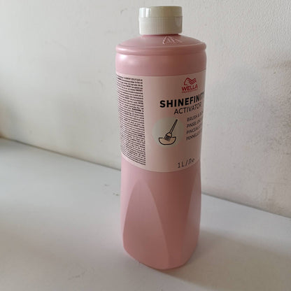 275852 - WELLA PROFESSIONALS Shinefinity Activator, Brush & Bowl, 2% Zhvillues për Aplikim Preciz, 1L