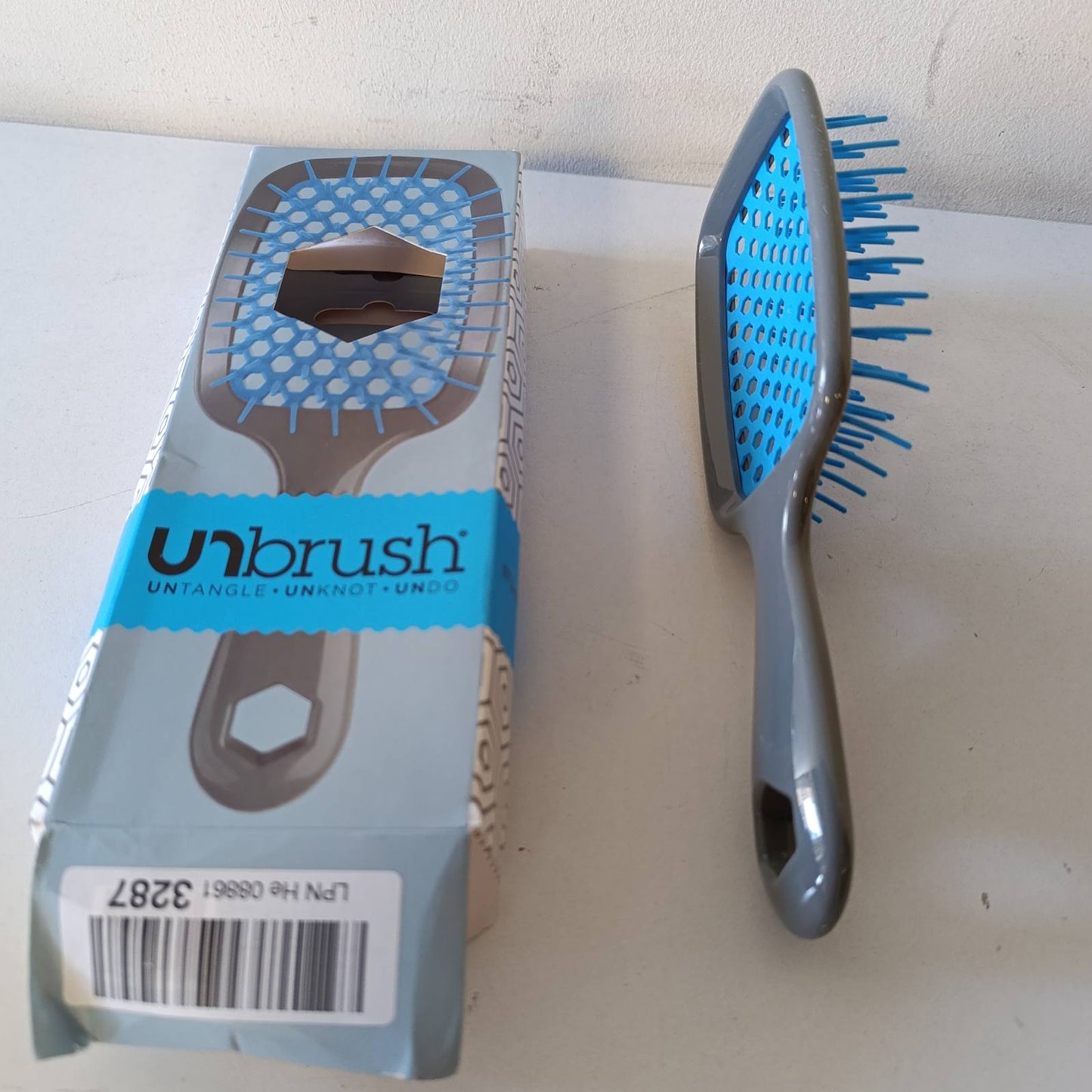 275551 - FHI HEAT Furçë UNbrush për krehje pa dhimbje të flokëve, fije antistatike DuoFlex, dorezë e lehtë, Blu e Çelët/Gri