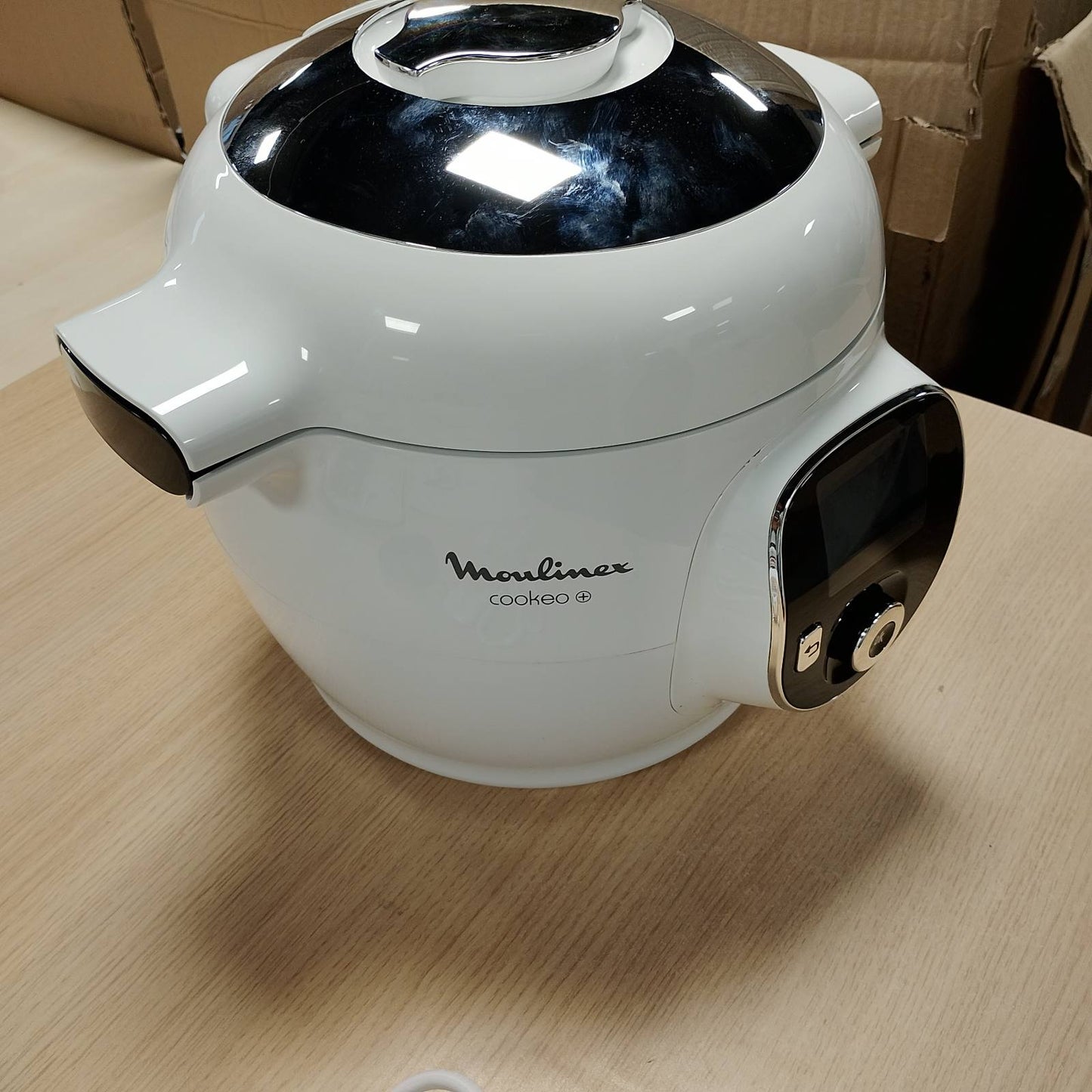 320788 - MOULINEX Tenxhere shumëfunksionale Cookeo Smart 6L, 80 receta të integruara, gatim pa mbikëqyrje, ekran intuitiv, udhëzues gatimi, aplikacioni MyMoulinex, 1600W, e bardhë, riparueshmëri 15-vjeçare CE854110
