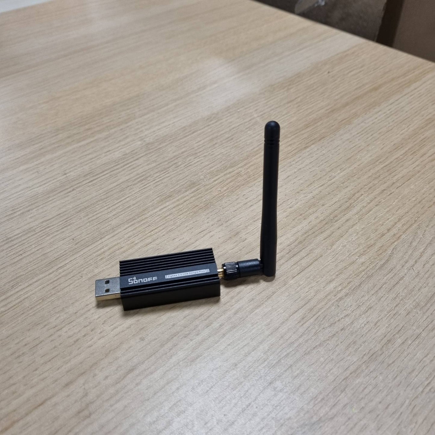288873 - SONOFF ZigBee 3.0 USB Dongle Plus, Koordinues EFR32MG21, Portë ZigBee për Asistent në Shtëpi