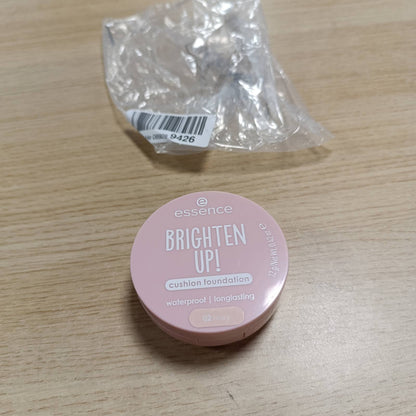 322109 - ESSENCE fondatinë me jastëk BRIGHTEN UP!, Nr. 10, nudo, 12g