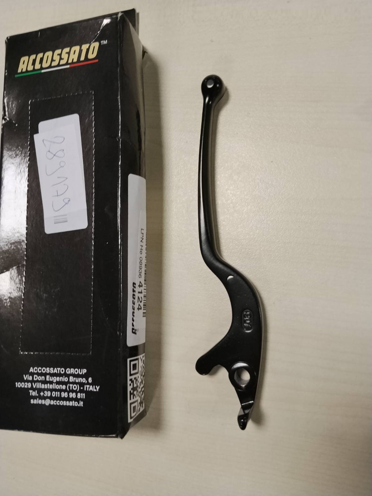 289179 - Accossato Leva e djathtë e zezë për YAMAHA X-MAX TECH MAX 2020-2024 (CC 125)