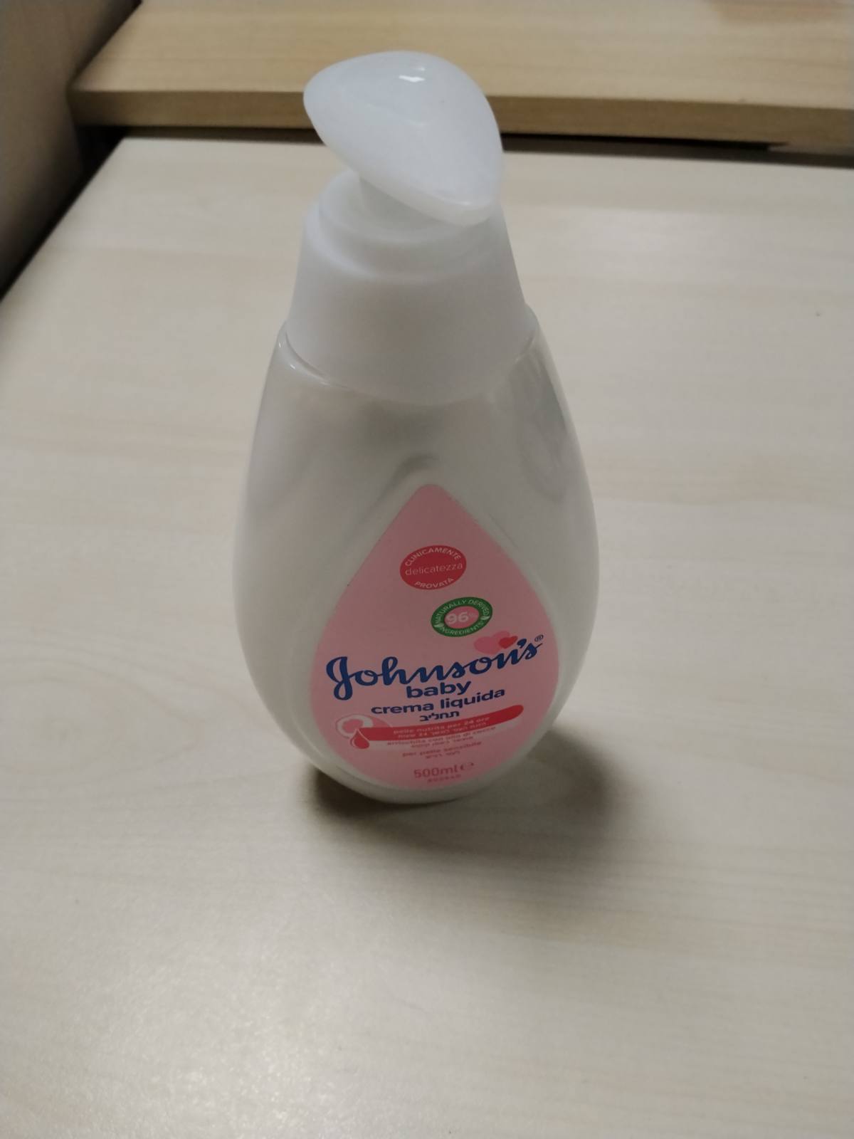 308351 - JOHNSON'S - Krem i lëngshëm për fëmijë - Krem hidratues për trupin për foshnje dhe të porsalindur - Krem trupi me vaj kokosi - 500 ml