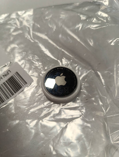 310018 - APPLE AirTag (gjenerata e 2-të): Gjurmues për varëse çelësash, portofolë; Vendndodhja me sinjal të dëgjueshëm; Konfigurim me një prekje me iPhone ose iPad