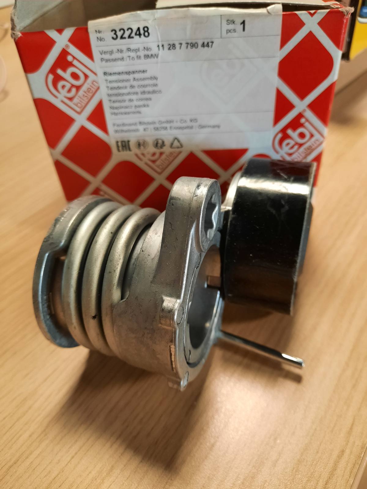288625 - FEBI BILSTEIN Tensionues rripi 32248 për rripa me brinjë V, 1 copë