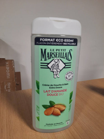 304030 - Le Petit Marseillais - Larës trupi ekstra i butë, qumësht organik bajamesh, 650 ml