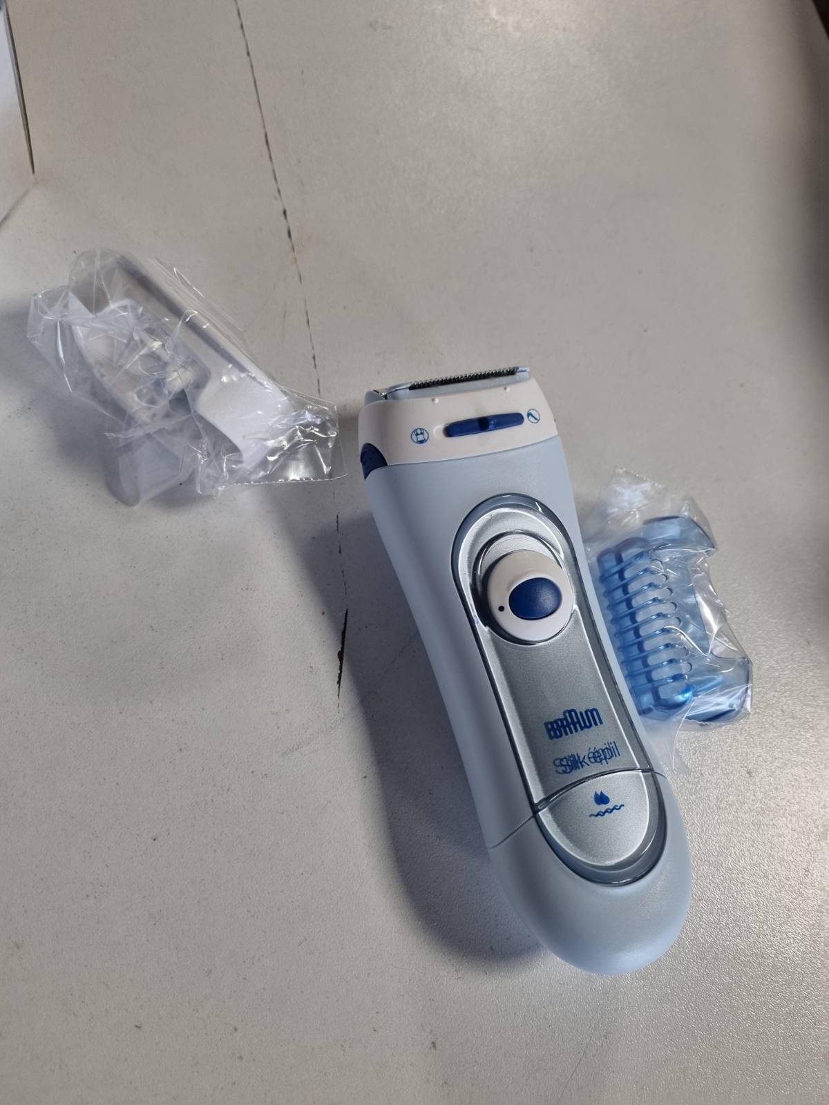 301918 - BRAUN Ladyshaver Silk-épil, Makinë rroje elektrike për femra, LS5160, Blu