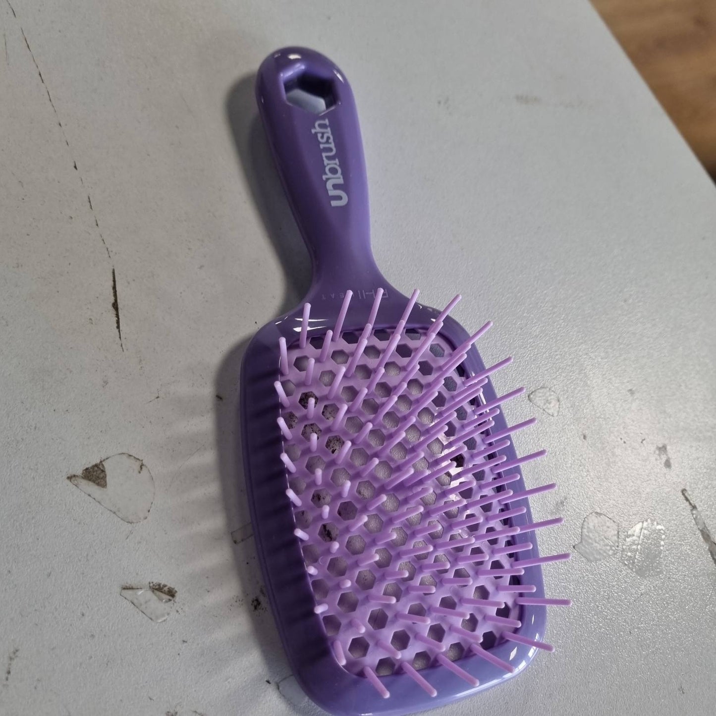 321397 - FHI HEAT Furçë për Zbërthimin e Flokëve UNbrush | Flokë të Lagur ose të Tharë | Qime Antistatike DuoFlex | Vjollcë e Errët Livando