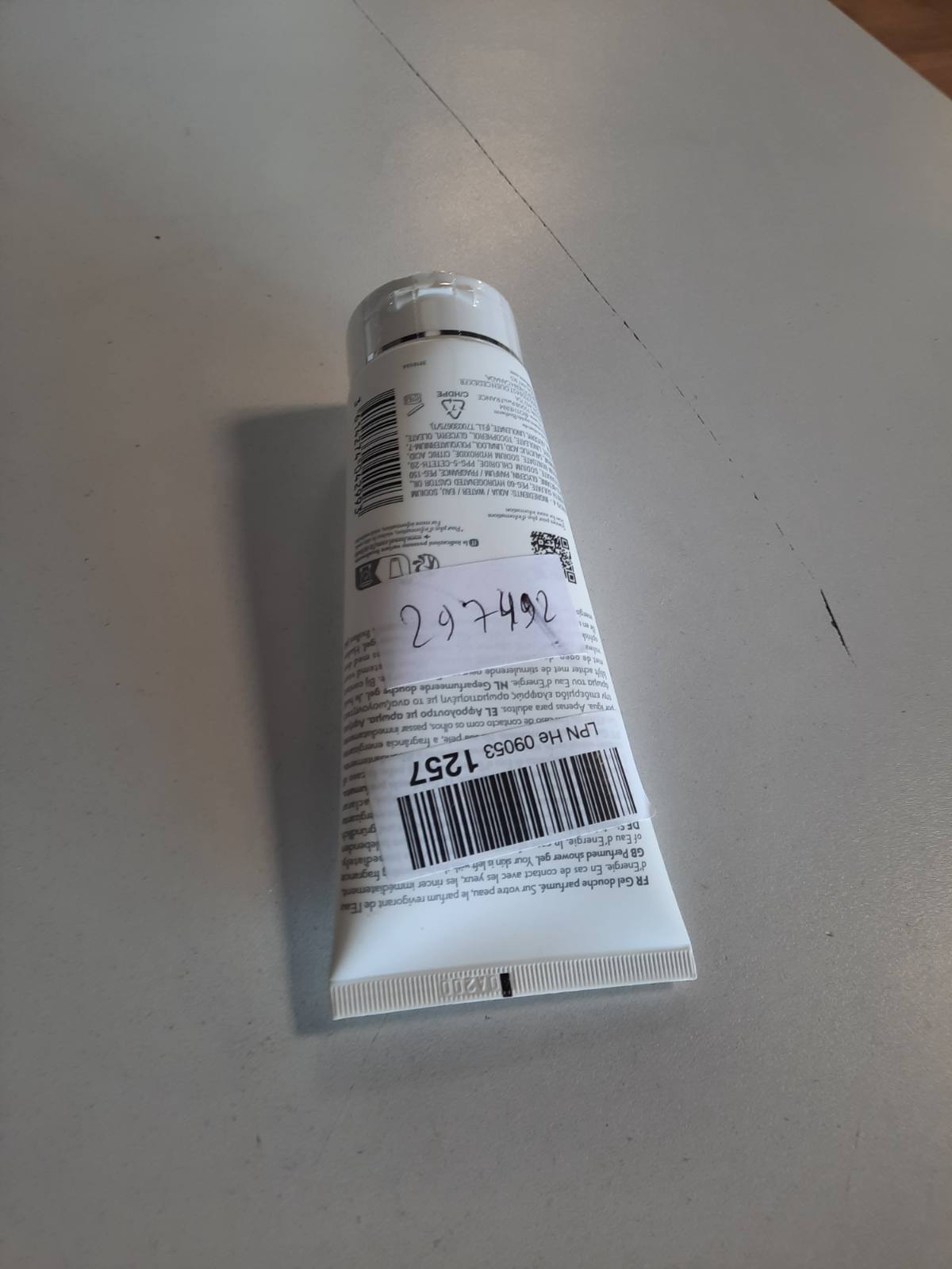 297492 - BIOTHERM Xhel dushi Eau d'Energie, 200 ml, me Life Plankton dhe vajra esencialë portokalli dhe limoni