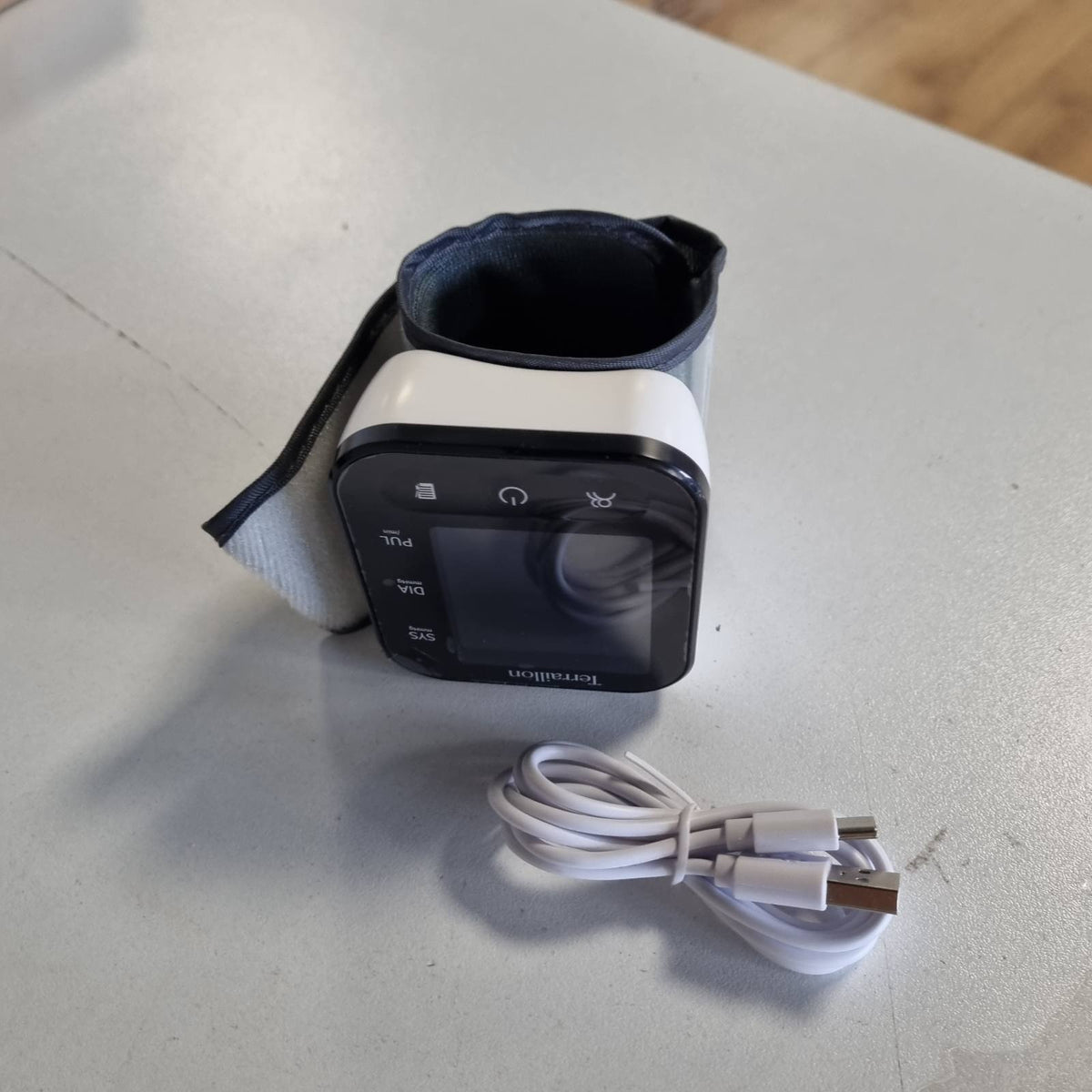 302949 - TERRAILLON Monitor kompakt i tensionit të gjakut për kyçin e dorës, Klasa IIA WRIST TENSIO TP251