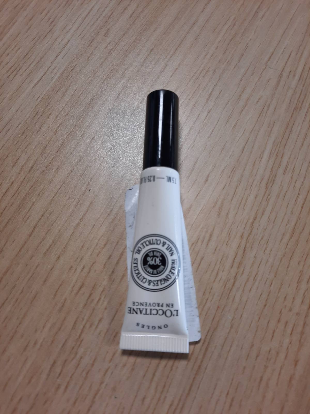 297429 - L'OCCITANE Shea Butter (Karité) Nail & Cuticle Oil - 7,5 ml