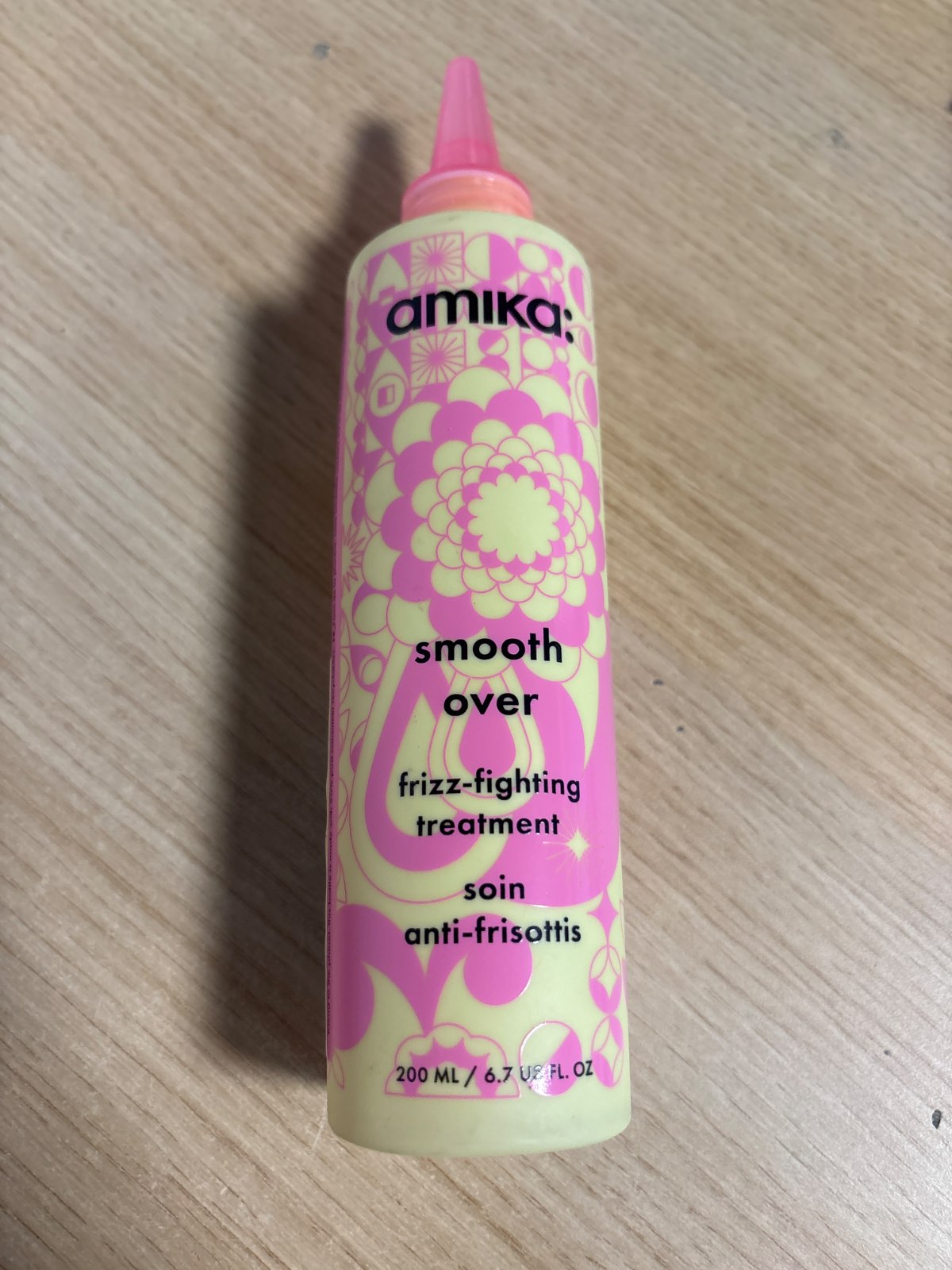 302903 - AMIKA Maskë trajtimi Smooth Rizz-Fighting 200ml, Maskë flokësh kundër frizz, Kujdes zbutës për flokët në 60 sekonda, Mbrojtje deri në 72 orë, Vegan
