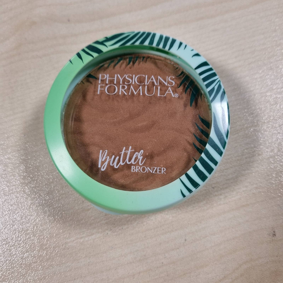 303430 - PHYSICIANS FORMULA - Bronzues me Gjalpë Murumuru - Bronzues për Fytyrën Illumite - Përfshirë Pasqyrë dhe Aplikues - Hije të Thellë
