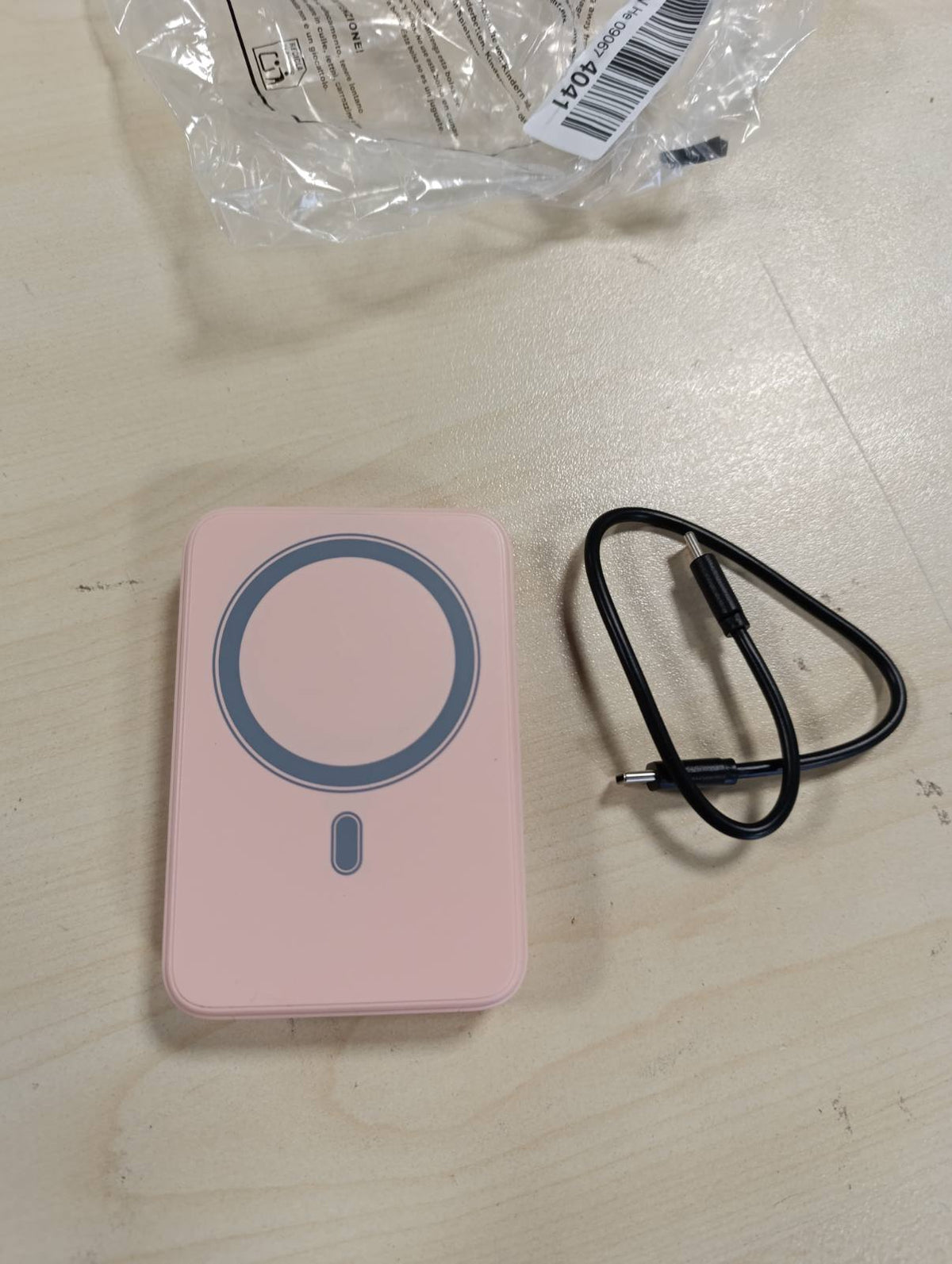 308968 - ADDTOP Bankë Magnetike për Energji 10000mAh - Karikues iPhone 20W, Karikues Portativ Pa Tel Ultra i Hollë me Hyrje dhe Dalje USB-C, Paketë Baterie me Ekran LED për iPhone 17/16/15/14/13/12 Rozë