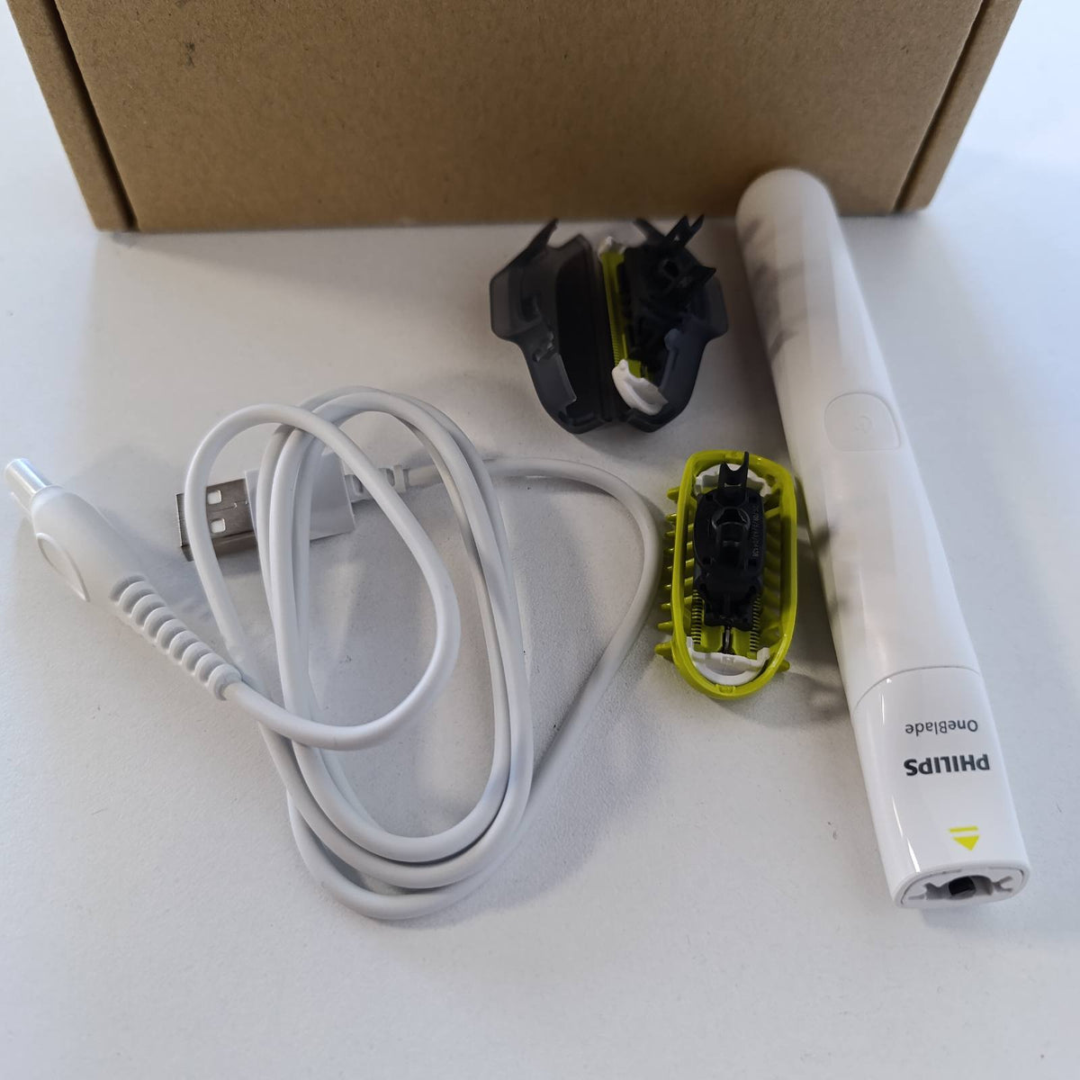 305947 - PHILIPS Makinë rroje intime Oneblade QP1924/30, për shkurtim dhe rruajtje me mbrojtje shtesë të lëkurës