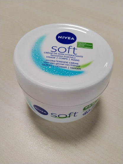297761 - NIVEA Krem hidratues Soft, 375 ml, krem trupi intensivisht hidratues, përmban vaj jojoba dhe vitaminë E