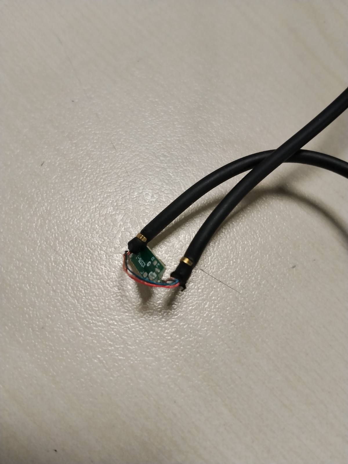 305539 - Kufje Bazë me Tel mbi Vesh - Kufje Mbi Vesh me Shirit Koke të Palosshëm, Kabllo 1.2 m, Mikrofon të Integruar, Prizë 3.5 mm, E Zezë
