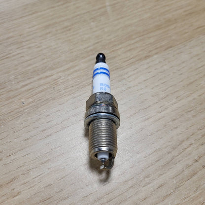 314864 - BOSCH Kandele me dy ndezje Iridium 0242236571, 1 x