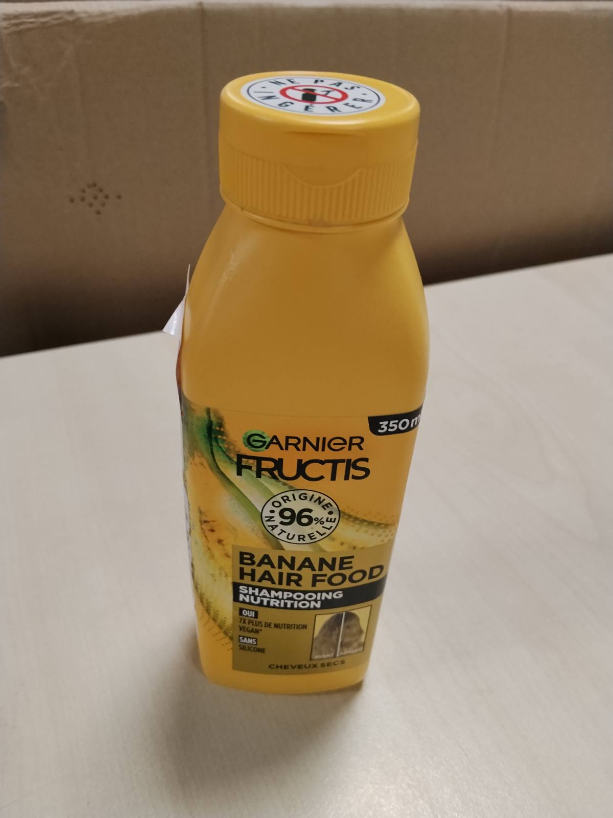 308315 - GARNIER FRUCTIS Shampo me Bae, 350 ml, për flokë të thatë