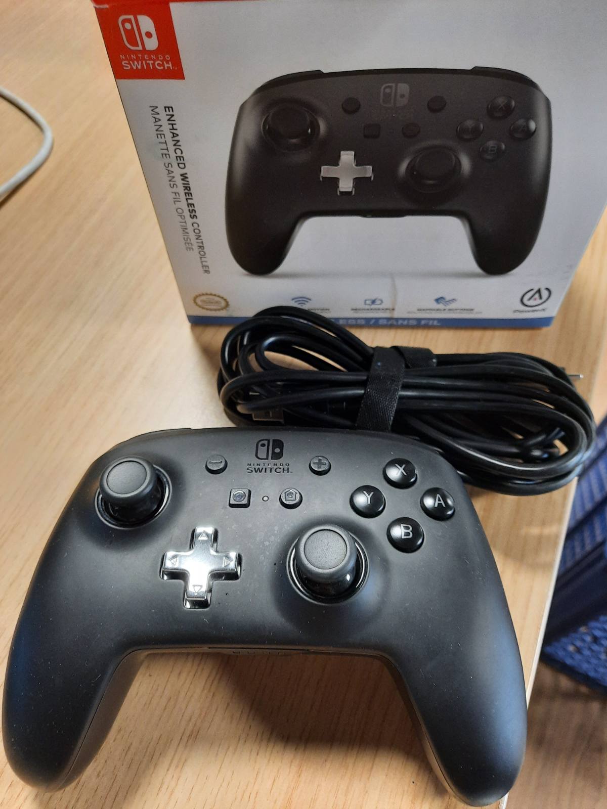 308736 - POWERA Kontrollues pa tel i përmirësuar për Nintendo Switch - i zi, i licencuar zyrtarisht