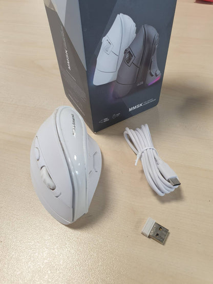 308843 - MARs GAMING MM-SK Maus Vertikal Pa Tel për Lojëra, Ergonomik, Ndriçim RGB Chroma, Sensor Optik Pixart 8400 DPI, 9 Butona të Programueshëm, i Bardhë