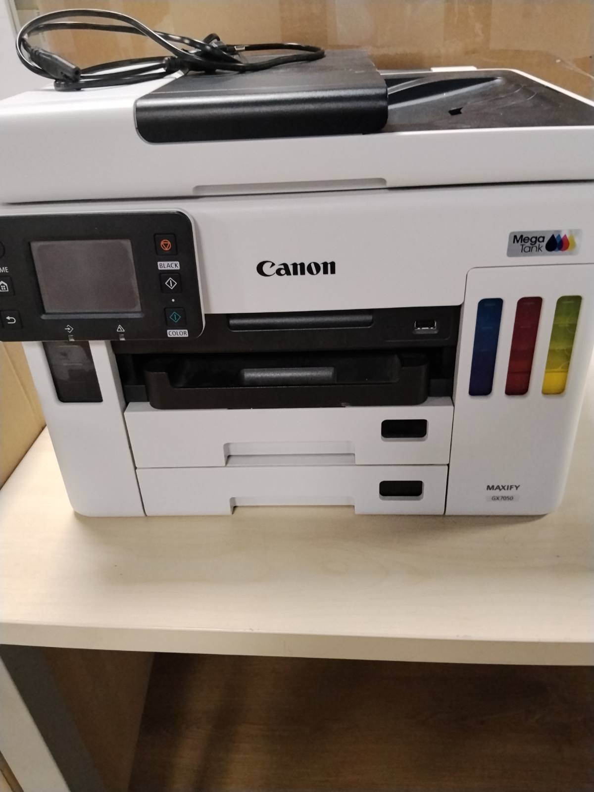 305000 - CANON Printer Shumëfunksional MAXIFY GX7050 MegaTank 4-në-1 (Bojë, Printim, Kopjim, Skanim, Faks, A4, WLAN, LAN, LCD 6.7 cm, Printim dhe Skanim Dupleks, 600 Fletë) i Bardhë