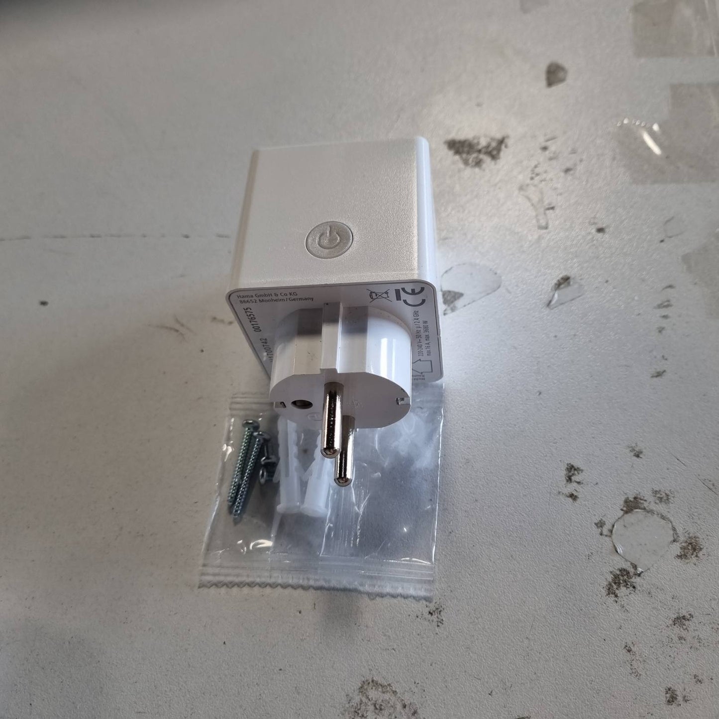 322603 - HAMA Prizë Mini Profesionale WiFi 3680W, 16A, e bardhë