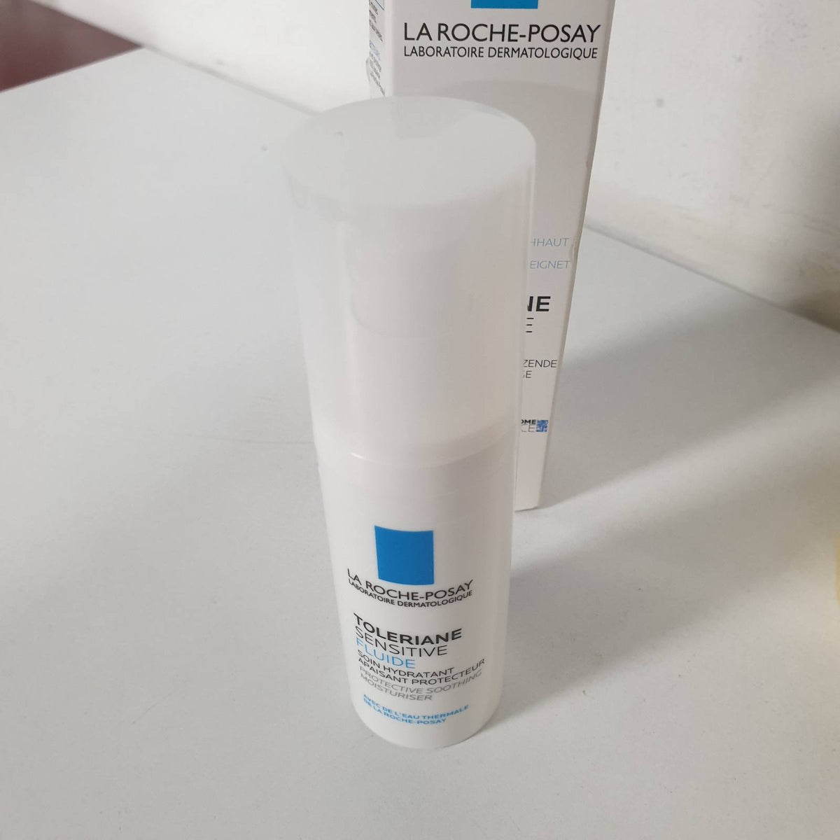 306351 - LA ROCHE-POSAY Lëng për fytyrën për lëkurë të yndyrshme dhe të kombinuar, Qetësues intensiv, 48 orë hidratim, 40 ml