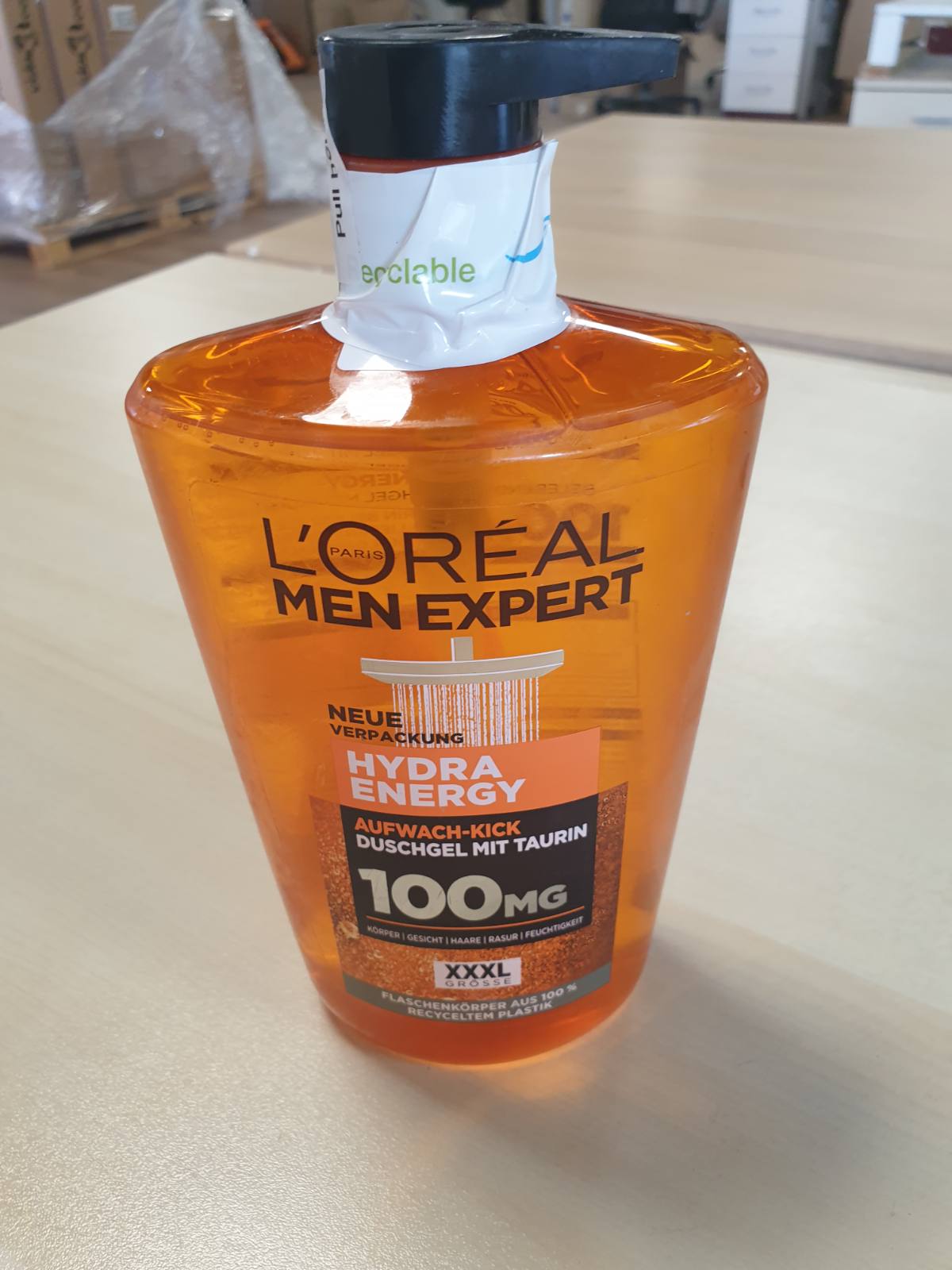 290498 - L'ORÉAL MEN EXPERT Xhel Dushi dhe Shampo 1L, 3-në-1 për Pastrimin e Trupit, Flokëve dhe Fytyrës, me Taurinë, Hydra Energy, 1000 ml