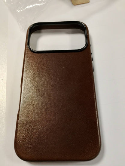 309844 - KINGFLAG Mbështjellës lëkure për iPhone 17 Pro 6.3 inç, lëkurë e plotë e lyer me vaj, e pajtueshme me MagSafe, ekstra e hollë (kafe)