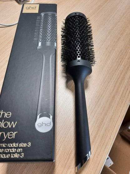 289881 - GHD Furçë flokësh e rrumbullakët me tharëse, furçë qeramike, më shumë vëllim, kundër kaçurrelave