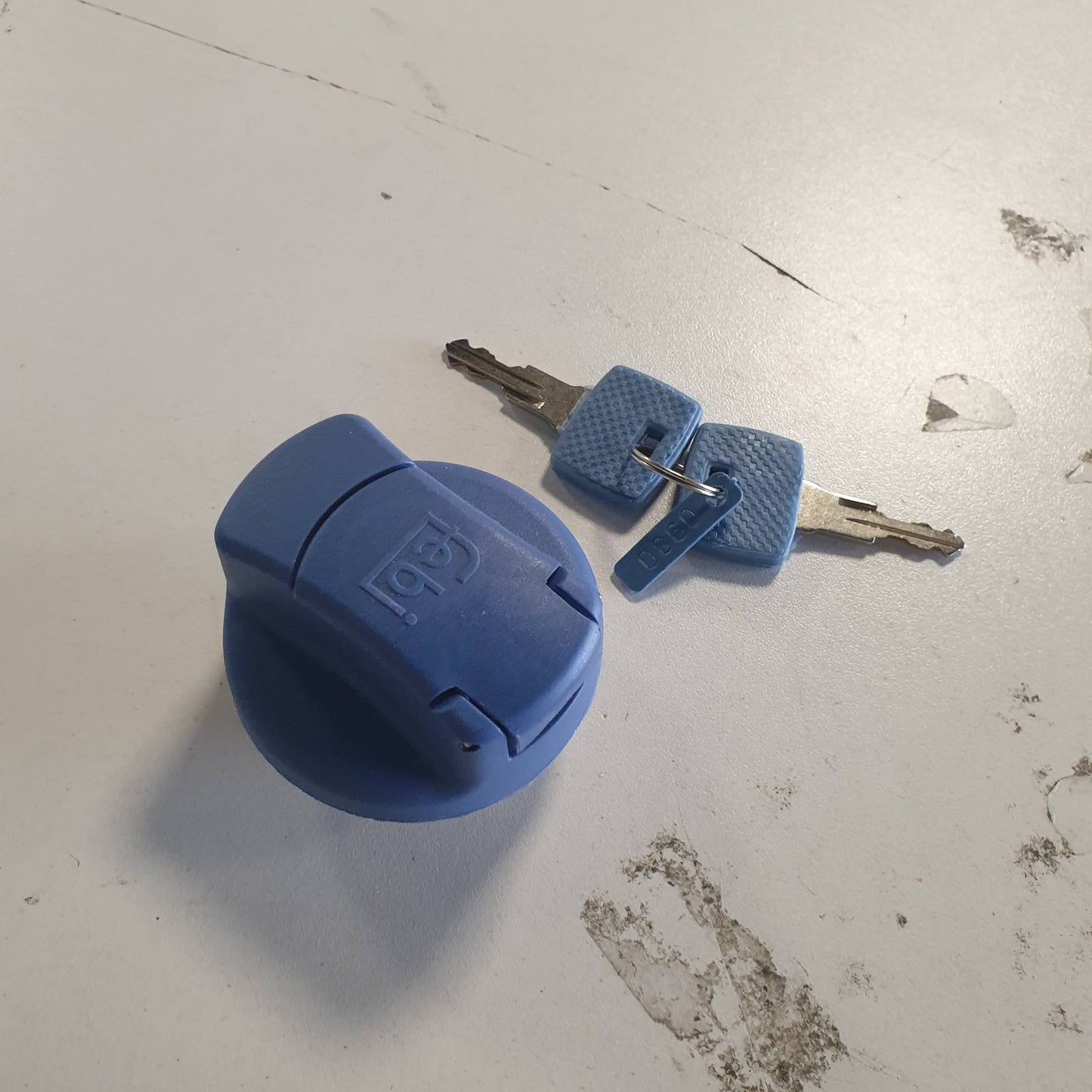 322445 - FEBI BILSTEIN 100327 Kapak mbushës për rezervuarin AdBlue®, 1 copë