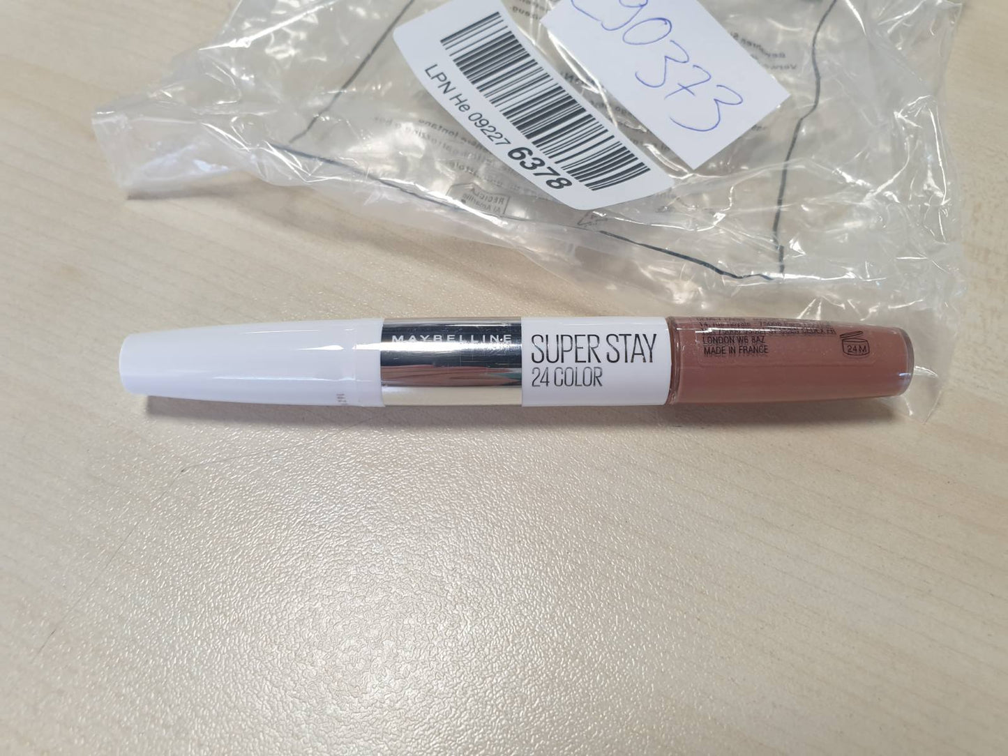 290373 - Maybelline New York Buzëkuq Super Stay 24H, i lëngshëm dhe me qëndrueshmëri të gjatë, Nr. 615 Soft Taupe, 5g