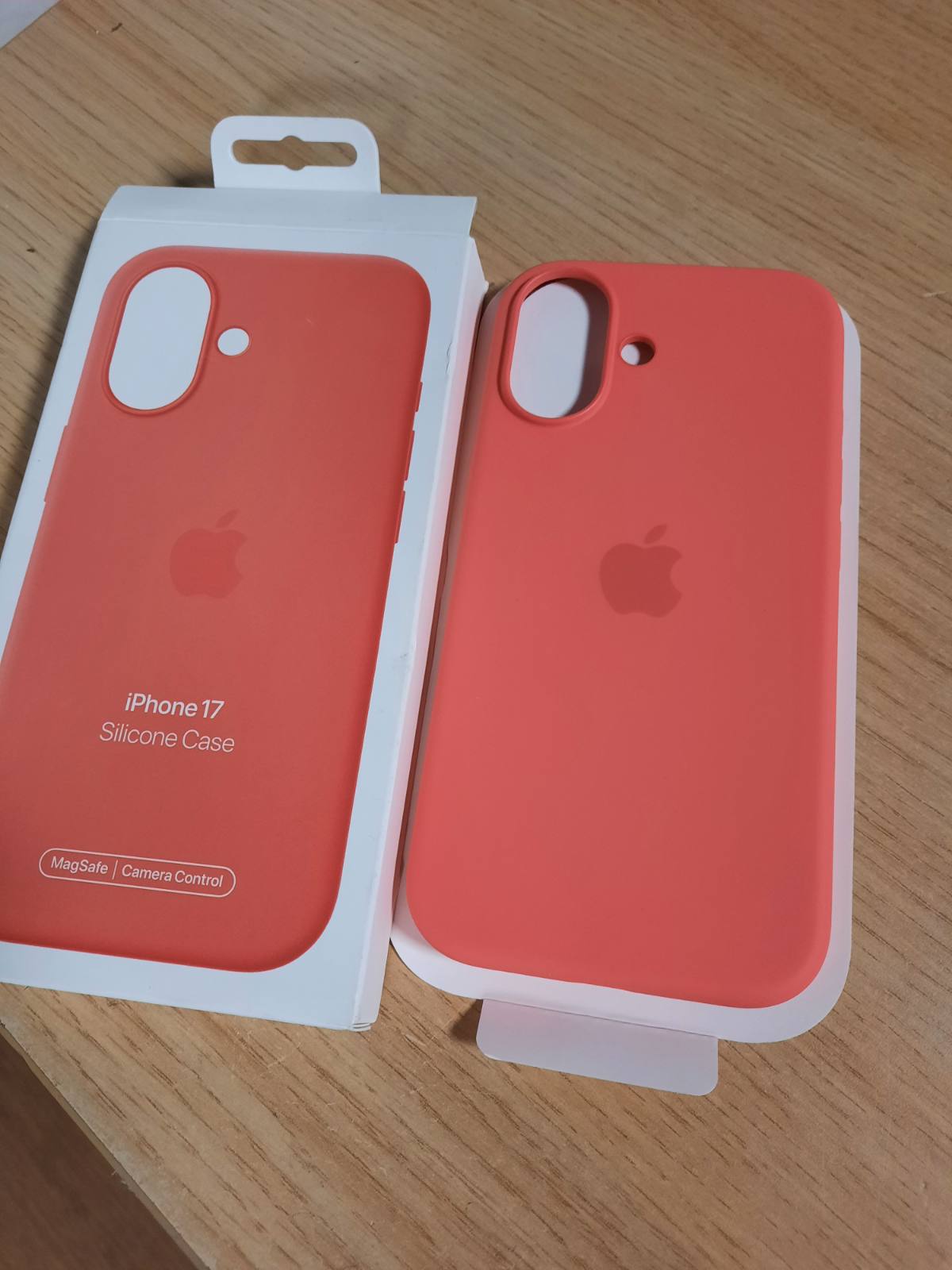 309661 - Apple Mbështjellëse silikoni me MagSafe për iPhone 17 - Rozë Guava