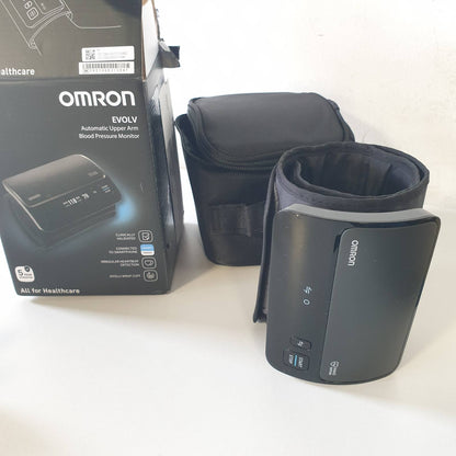 301638 - OMRON Monitor pa tel i tensionit të gjakut EVOLV, 22-42 cm