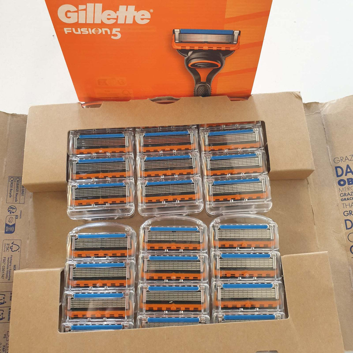 305787 - GILLETTE Brisqe rroje Fusion 5 për meshkuj, pako me 24 copë