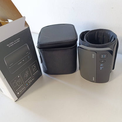 320900 - OMRON Monitor pa tel i tensionit të gjakut EVOLV, për krahun e sipërm, 22-42 cm