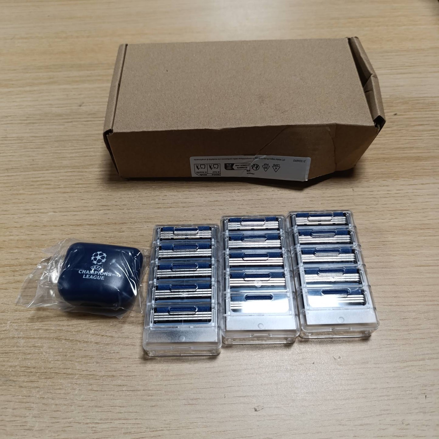 289705 - GILLETTE Brisqe rroje Mach 3 për meshkuj, pako me 15 copë