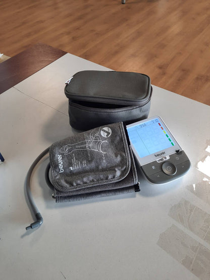 296698 - BEURER Monitor tensioni i gjakut BM 53, për krahun e sipërm, i validuar klinikisht, zbulim i AF, transferim të dhënash në Apple Health, gri-i bardhë