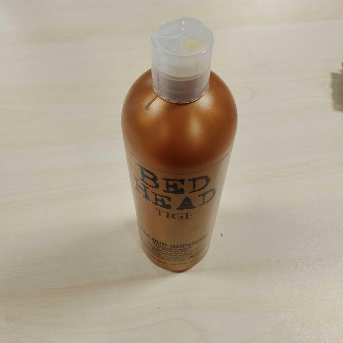 297310 - TIGI Shampo Bed Head Colour Goddess 750 ml, pa sulfate, për flokë të lyer, me keratinë dhe vaj kokosi