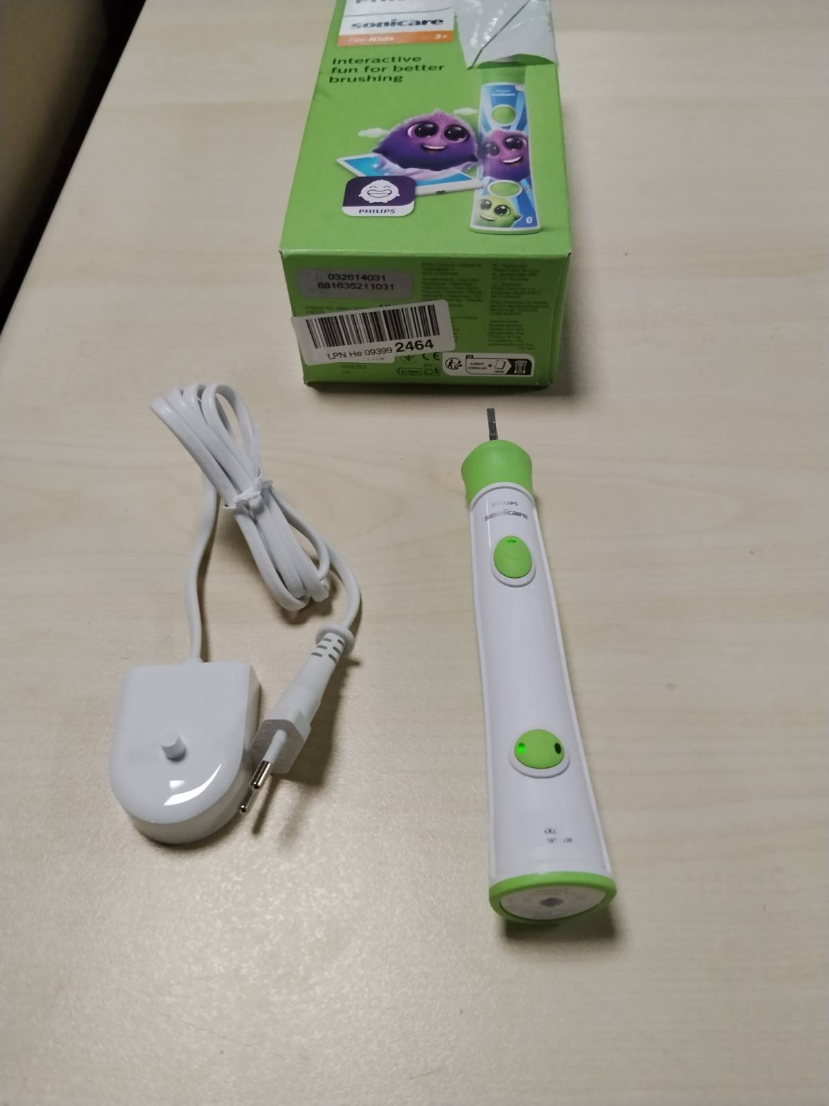 302941 - PHILIPS Sonicare For Kids, furçë dhëmbësh elektrike sonike për fëmijë 3 vjeç e lart, me SmartTimer dhe QuadPacer, jeshile, modeli HX6352/11