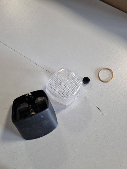 313911 - HELLA Dritë Pozicioni Halogjene 12V, Montim Sipërfaqësor/Lidhje me Fileto
