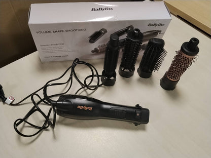 307197 - BABYLISS Smooth Finish 1200 – Furçë me ajër të nxehtë 4-në-1, Teknologji Jonike dhe Qeramike, 4 aksesorë, 1200W, E zezë/Rozë, AS122E