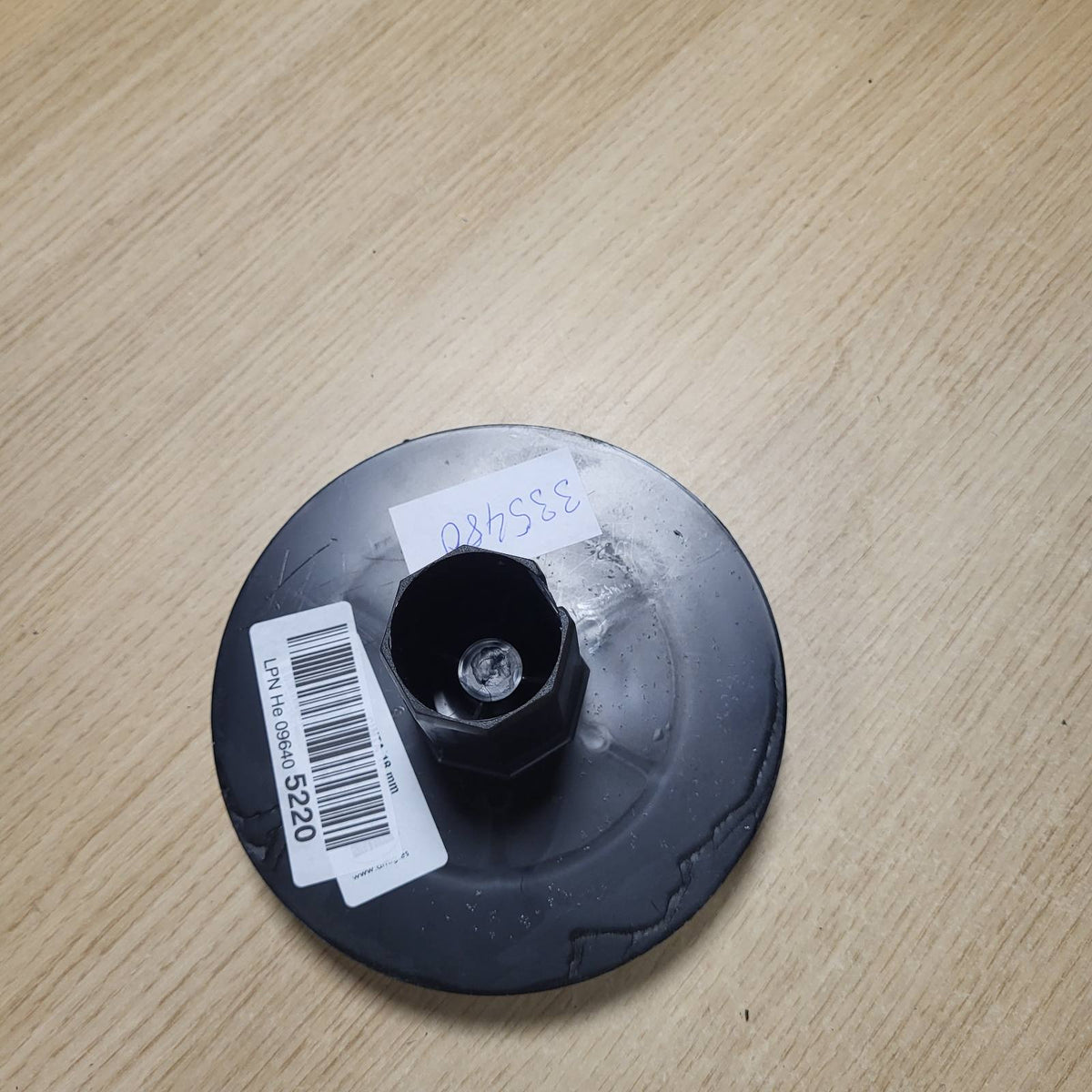 335480 - RROTULLË DISKU PREJ NAJLONI TË ZI AMIG PËR KUSHINETËN E BOSHTIT TË GRILAVE, NGJYRË E ZEZË, PËR RRIP 18 MM, TUB 42 MM DHE TESTUES ALUMINI, DIAMETËR 140 MM