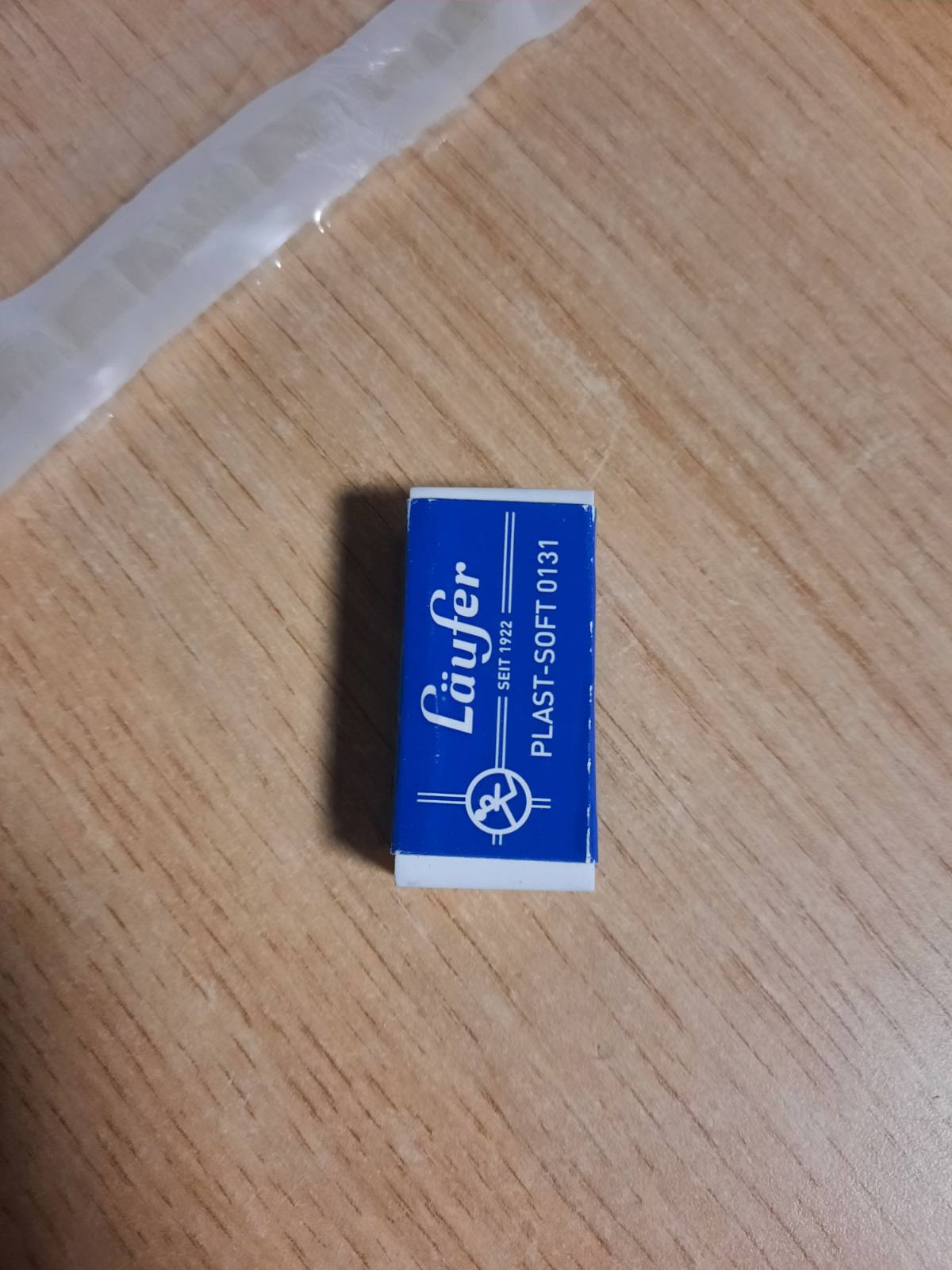 309398 - LÄUFER 00131 Plast Soft 0131 Gomë, gomë plastike e butë për lapsa dhe lapsa me ngjyra, transparente