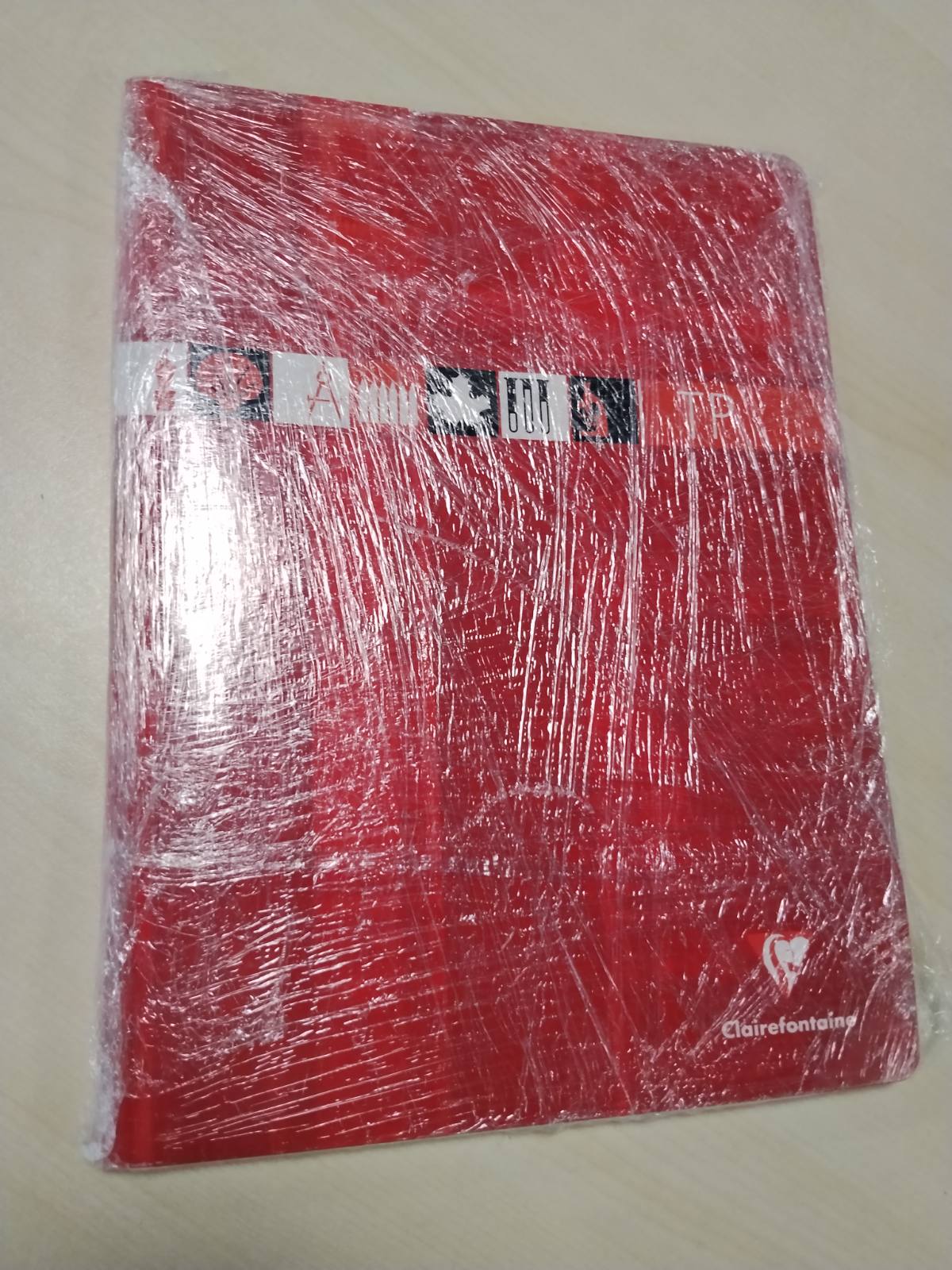 309311 - Clairefontaine Fletë ushtrimesh me kapëse 3347C - 24x32 cm - 120 faqe, Katrorë të mëdhenj (90 g) dhe të bardhë (125 g), Mbulesë kartoni e laminuar