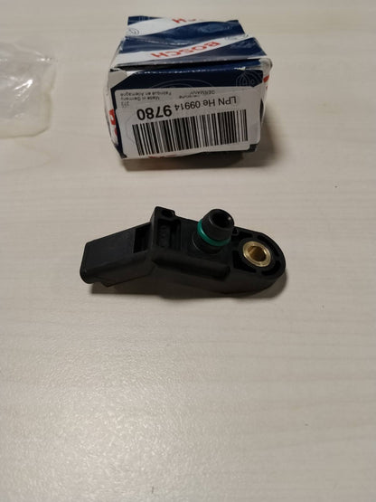 312508 - BOSCH Sensori i presionit të kolektorit të marrjes 0261230057