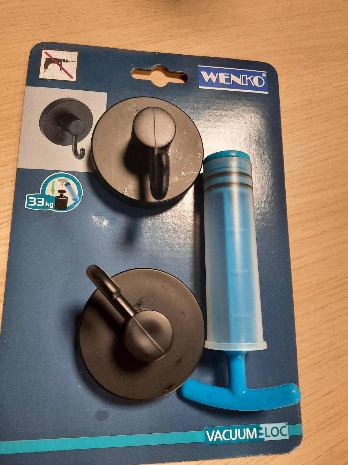 314293 - WENKO - 2 Grepa Vacuum Loc Plus për Rroba të Ripozicionueshme pa Shpim, Plastike, 6 x 6.7 x 5 cm, E Zezë