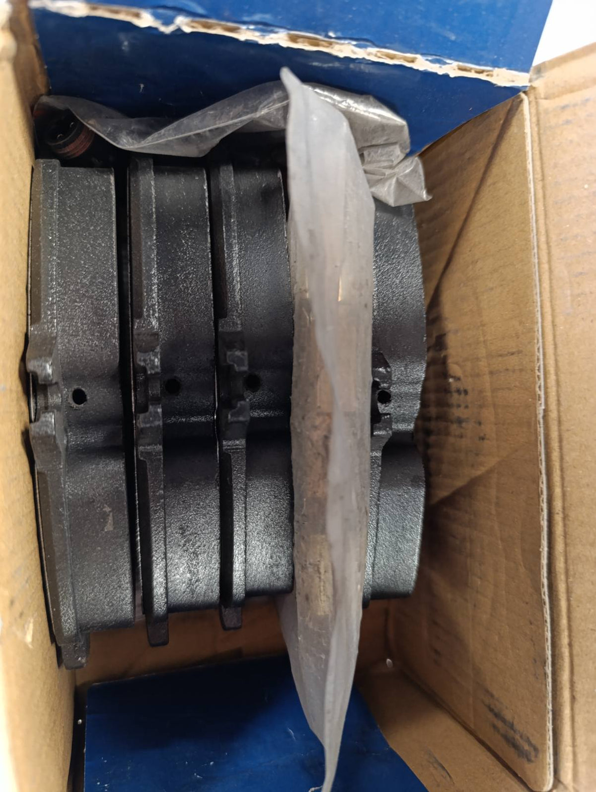 312945 - BOSCH BP995 - Disqe frenash të përparmë për makina - Set prej 4 copësh